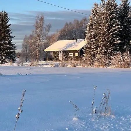 Moekki Luonnon Rauhassa *