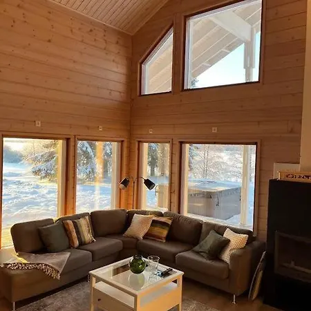 Villa Moekki Luonnon Rauhassa